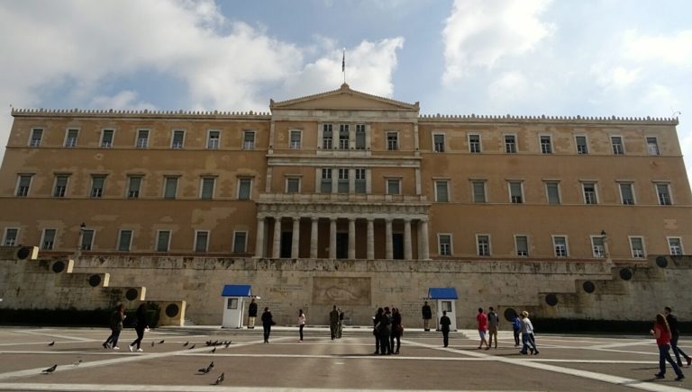 Αντιπαράθεση Τσακαλώτου-Γεωργιάδη για τη συμφωνία στο Eurogroup