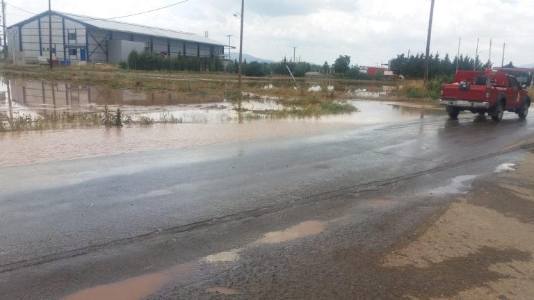 Στις πληγείσες από τη θεομηνία περιοχές οι ΑΝΕΛ