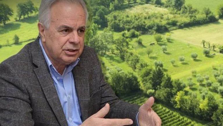 Αποστόλου: Μόνο το 1,5% των αγροτών θα επιβαρυνθεί από το νέο φορολογικό