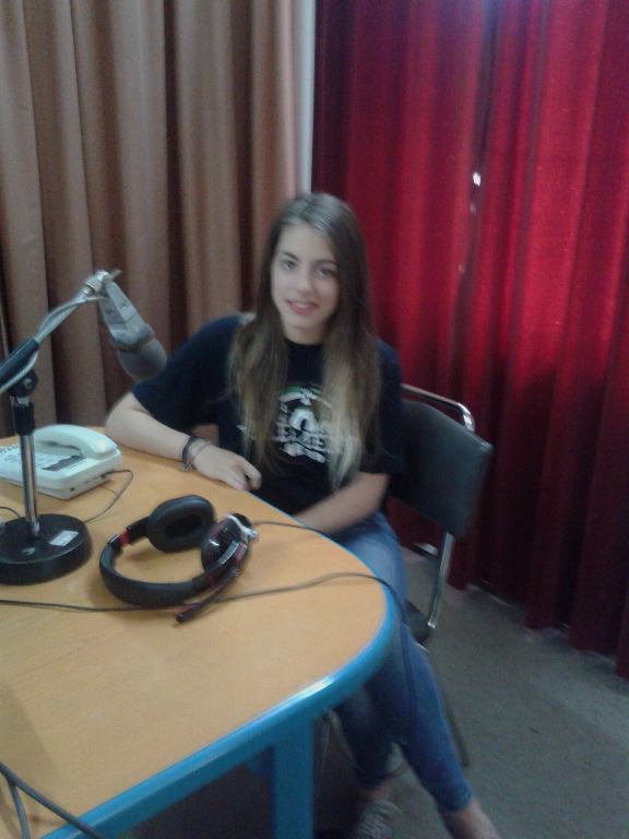 Η φοιτήτρια Κτηνιατρικής του Πανεπιστημίου Θεσσαλίας, Λίλια Εγκιαζάροβ μέλος της εθελοντικής ομάδας της εθελοντικής ομάδας. 