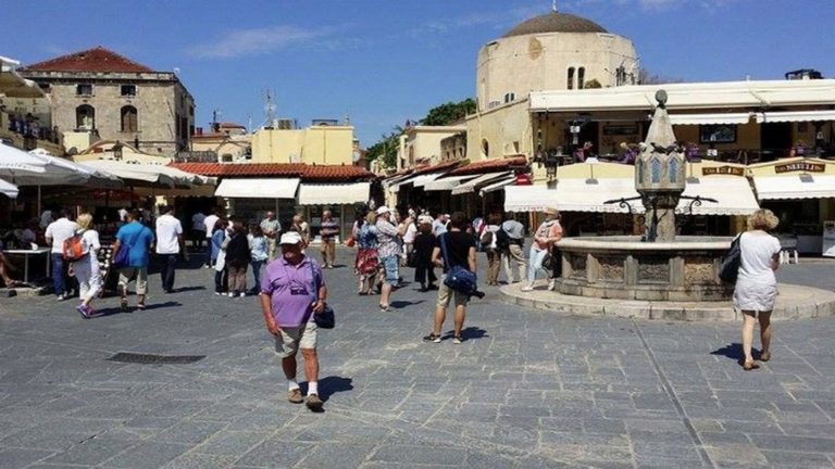 Οι τουριστικές αφίξεις στην Κρήτη θα προσεγγίσουν τις αντίστοιχες του 2019
