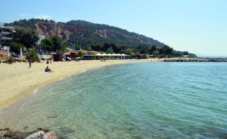Βόλος: Απεβίωσε ηλικιωμένος ενώ κολυμπούσε