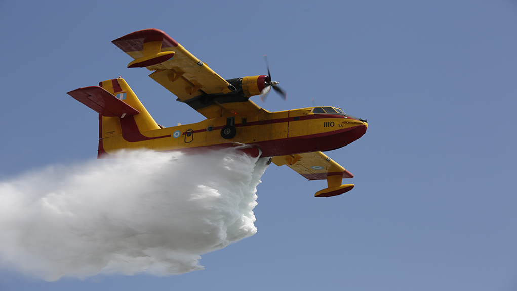 Η Ελλάδα στέλνει αεροσκάφη στην Αλβανία για την κατάσβεση πυρκαγιών