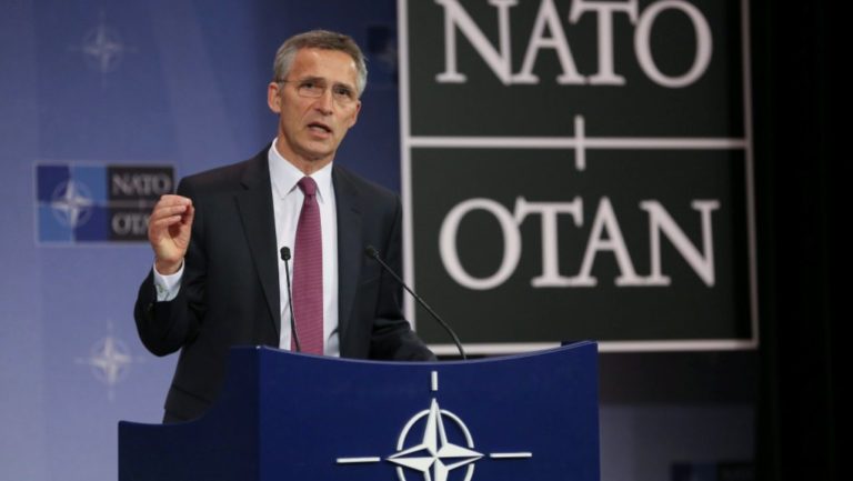 “Βέβαιος” ότι το Λονδίνο θα παραμείνει στο ΝΑΤΟ, δηλώνει ο Γενς Στόλτενμπεργκ