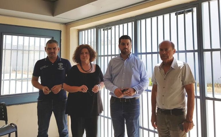 Χανιά: Το σχολείο δεύτερης ευκαιρίας στις φυλακές Αγυιάς επισκέφθηκε ο Π. Σημαντηράκης