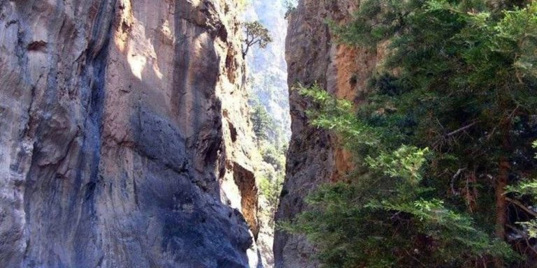 Χανιά: Με διαγραφή από τους καταλόγους της UNESCO απειλείται το φαράγγι της Σαμαριάς
