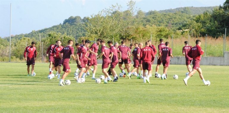 Σημάδια βελτίωσης της ΑΕΛ στο φιλικό με τον Ατρόμητο