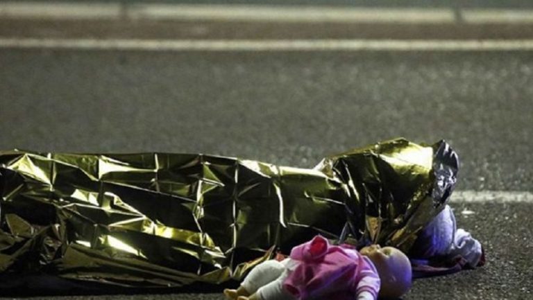 Γαλλικά ΜΜΕ δεν θα δημοσιεύουν ονόματα και φωτογραφίες τρομοκρατών
