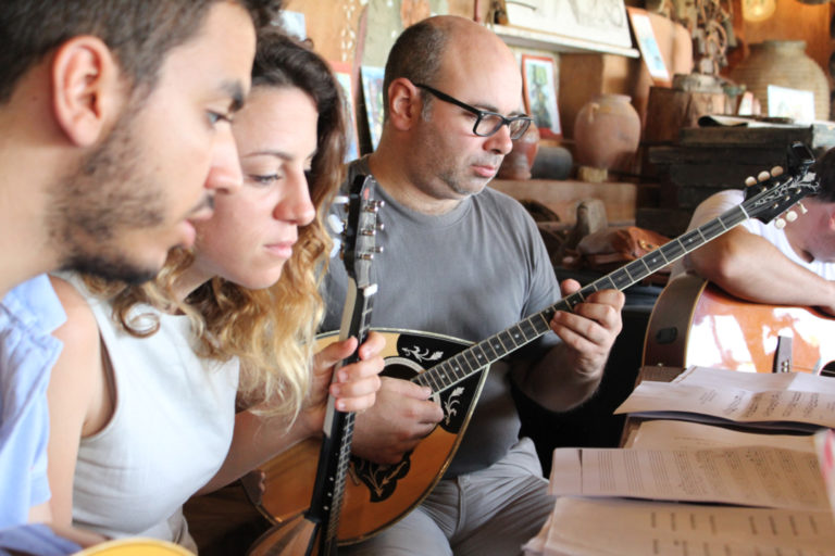 Σκύρος: 8ο Σεμινάριο-συνάντηση για το Ρεμπέτικο τραγούδι