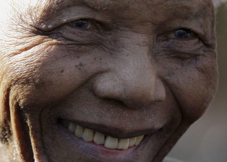 Ο Γ. Μπίζος μιλά για τον ηγέτη Ν. Μαντέλα (audio)
