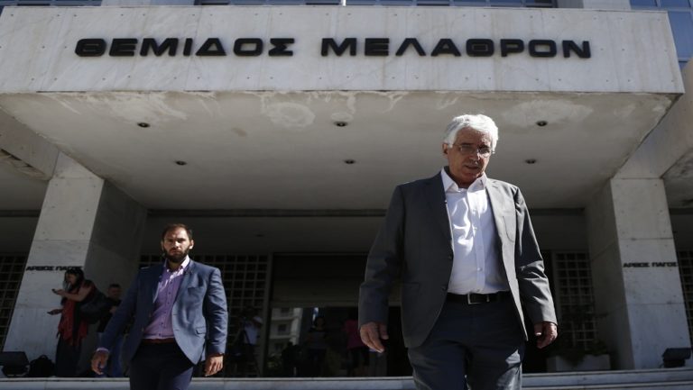 Σε περίπου 6 μήνες η δίκη Siemens – Ο υπουργός για τα κυκλώματα: Οι ευθύνες ερευνώνται (video)