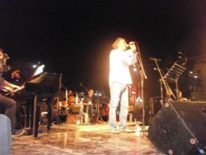 Παγκόσμιος Μίκης σε “συναυλία-σύμβολο” για την δημοκρατία