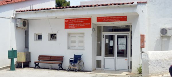 Βόλος: Δημοτικός υπάλληλος στη Σκιάθο εκτελεί χρέη οδηγού ασθενοφόρου