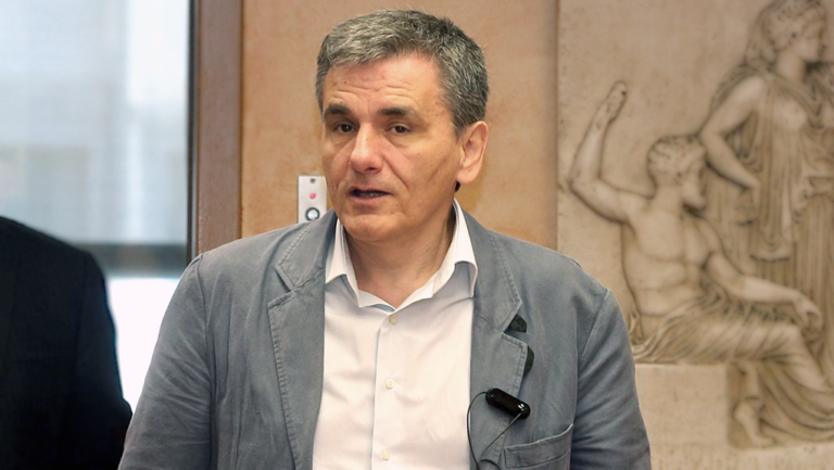 Σύντομα στη Βουλή τα νομοσχέδια για αδήλωτο χρήμα, ηλεκτρονικές συναλλαγές