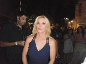 Παγκόσμιος Μίκης σε “συναυλία-σύμβολο” για την δημοκρατία