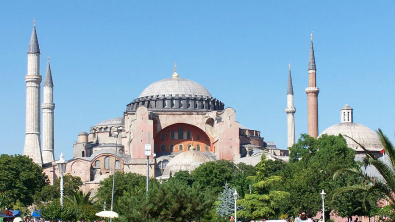 Διεθνές ενδιαφέρον για την Αγία Σοφία-Πιέσεις στην Τουρκία για ισορροπημένη απόφαση (video)