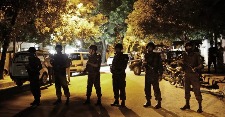 Μπανγκλαντές: Σώθηκαν 13 σκοτώθηκαν 20 όμηροι και οι δράστες (video)