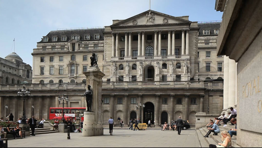 Σε συμπληγάδες η βρετανική οικονομία: Παρέμβαση από την Τράπεζα της Αγγλίας στην αγορά ομολόγων