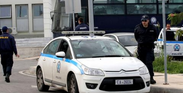 Ηράκλειο: Αναβλήθηκε η δίκη των τριών που επιτέθηκαν και τραυμάτισαν οδηγό ταξί