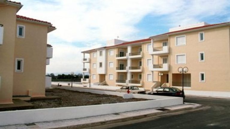 Κυβερνητικό κλιμάκιο στον Πύργο για τις Εργατικές Κατοικίες