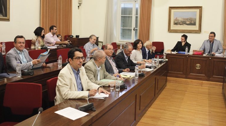 Στην εξεταστική για τα δάνεια κομμάτων-ΜΜΕ ο δ/νων σύμβουλος της Alpha Bank