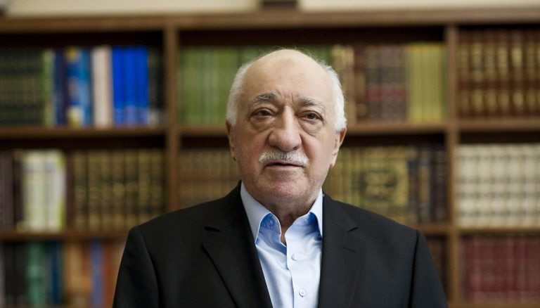 Γκιουλέν: Στρατιωτικά πραξικοπήματα και Δημοκρατία δεν συμβαδίζουν (video)