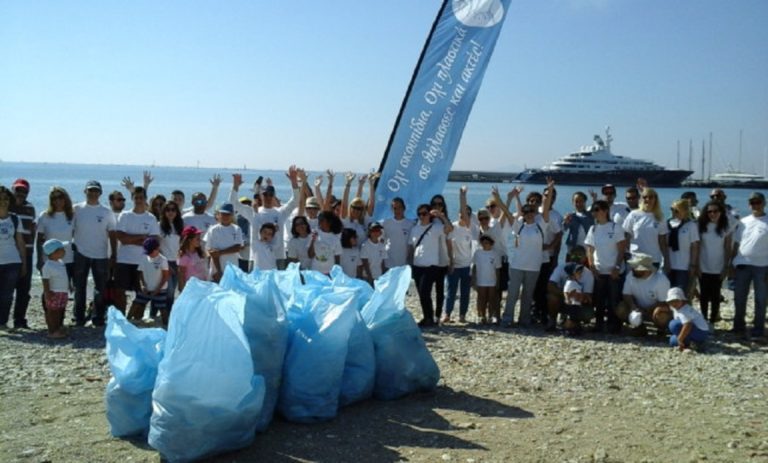 Τα πλαστικά απορρίμματα σε ετήσια βάση «περικυκλώνουν» τέσσερις φορές τη Γη
