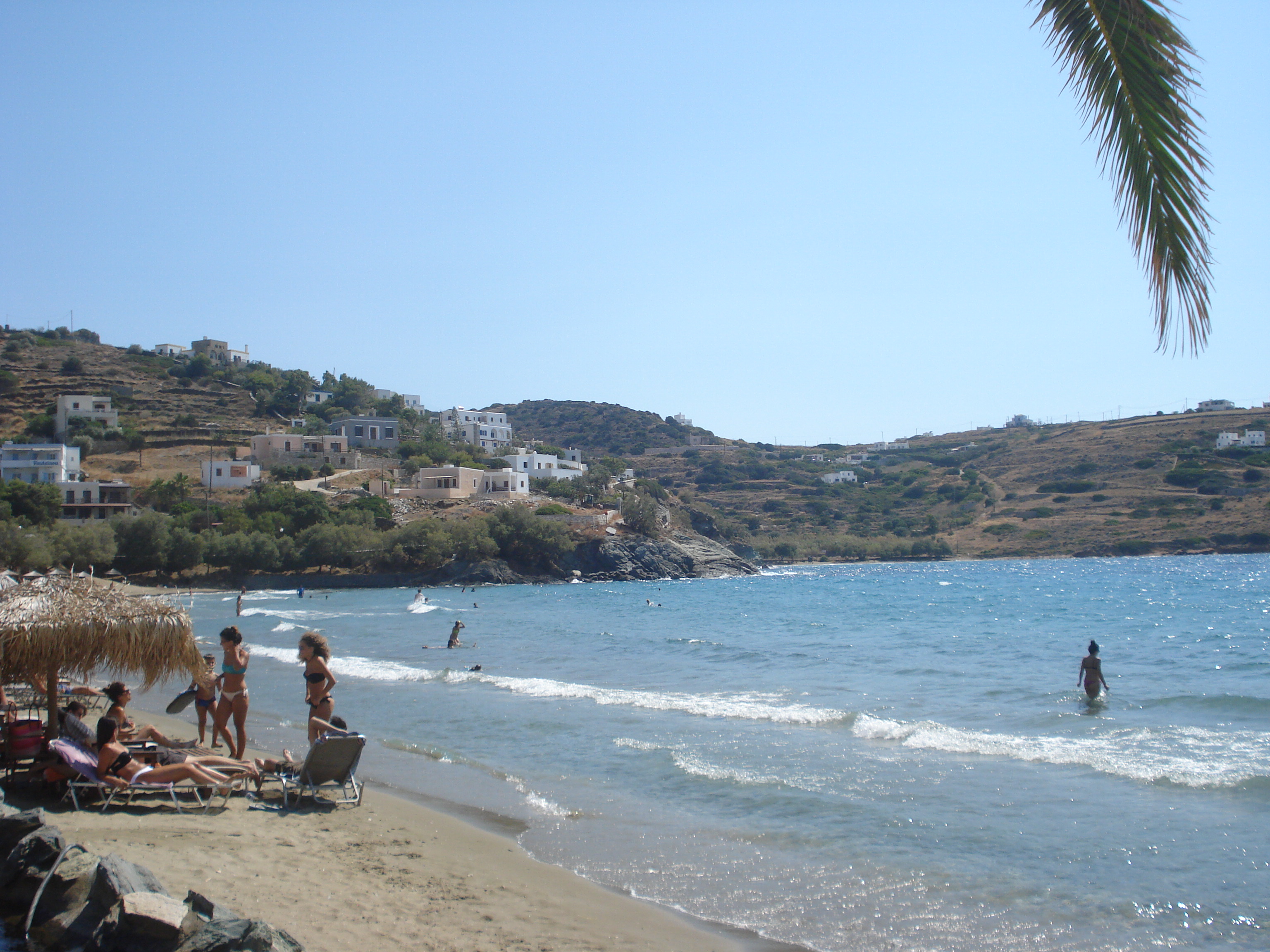 Παραλία Κίνι στην Σύρο 