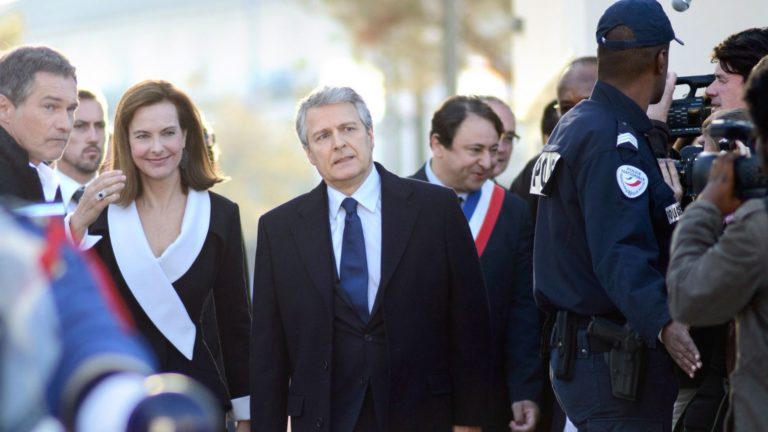 Οι άνθρωποι του παρασκηνίου