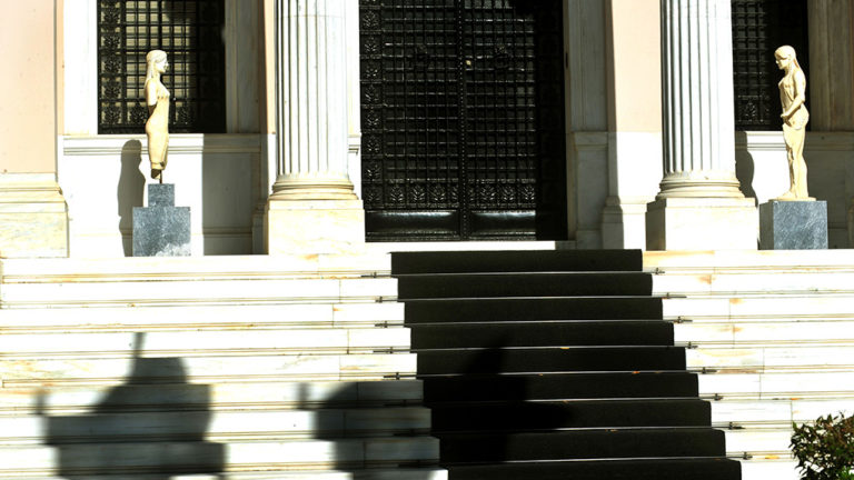 “Ο κ. Μητσοτάκης προσπαθεί να εκμεταλλευτεί τον πόνο των προσφύγων”