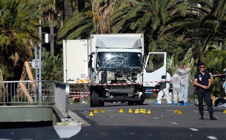Εντείνει τις επιχειρήσεις κατά της ISIS η Γαλλία-Νέες συλλήψεις (video)