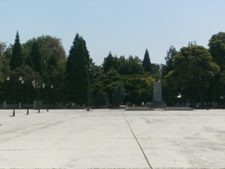 Φοιτητικός αρχιτεκτονικός διαγωνισμός για επανασχεδιασμό της βάσης του αγάλματος του Θ. Κολοκοτρώνη