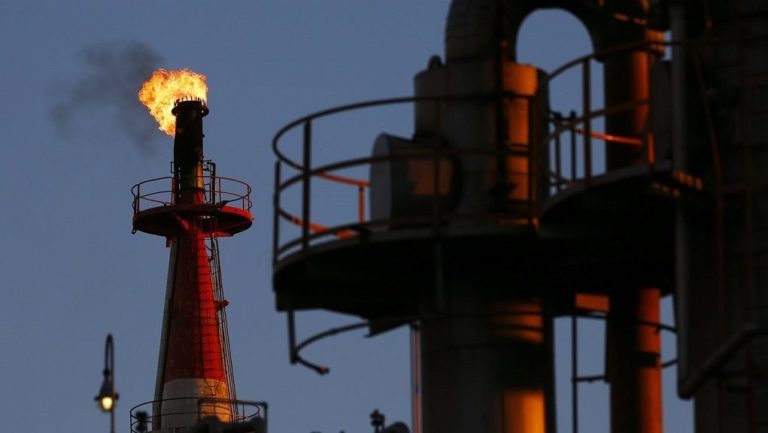 Αναστάτωση στη διεθνή αγορά πετρελαίου μετά τις εξελίξεις στη Μέση Ανατολή