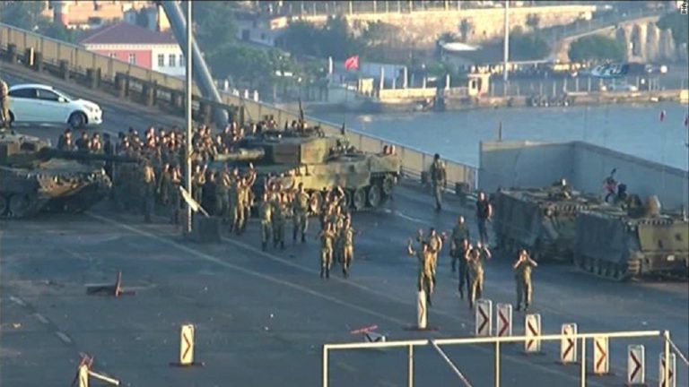 Τουρκία: Αποφυλάκιση 38.000 κρατουμένων για να δημιουργηθεί χώρος για τους πραξικοπηματίες