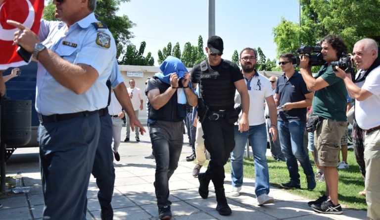 Ποινή φυλάκισης δύο μηνών με τριετή αναστολή για τους οκτώ (video)