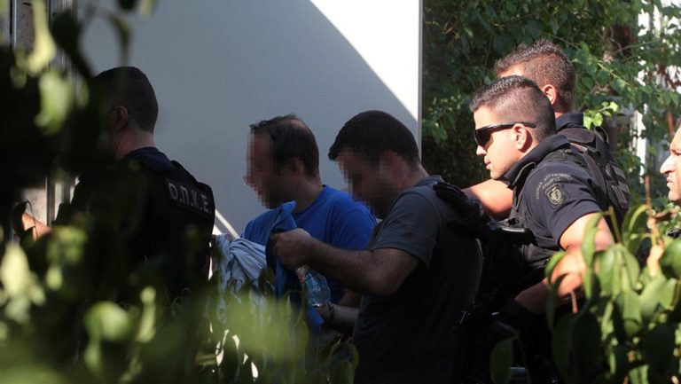 Αναβολή τριών εβδομάδων στους Τούρκους στρατιωτικούς