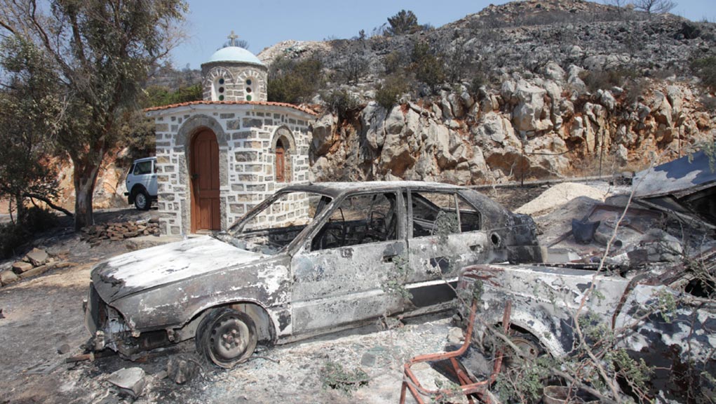 Χίος: Καθαρισμός ρεμάτων στα πυρόπληκτα μαστιχοχώρια