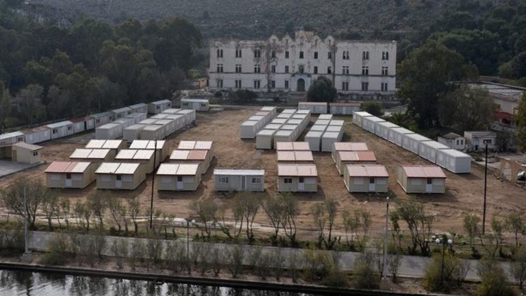 Λέρος: Ηρεμία στο Ηοτ Spot  Λέρου. Διαψεύδει τα περί προπηλακισμού του ο Αστυνομικός Διευθυντής