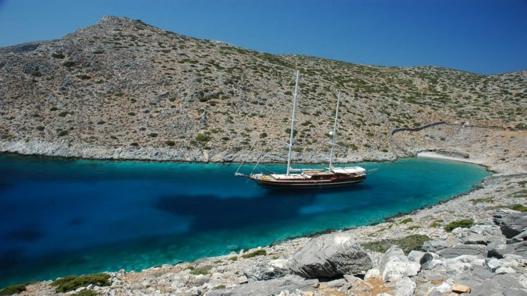 Λέρος: 41 πρόσφυγες στα Λέβιθα – Οι κάτοικοι συνέλαβαν τους διακινητές