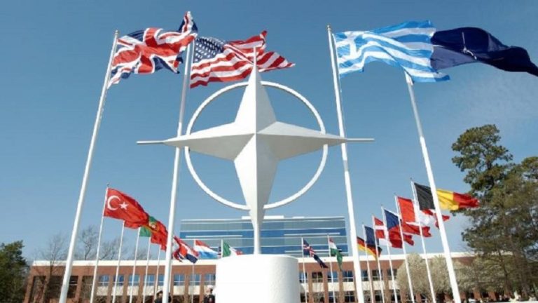 Μ.Σχοινάς: Η ΕΕ συμφωνεί με το ΝΑΤΟ  για αύξηση των αμυντικών δαπανών