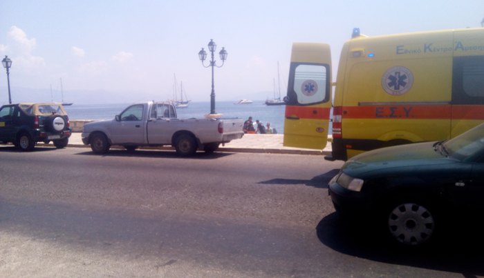 Κέρκυρα: Οι αστυνομικοί με τα ποδήλατα έσωσαν απο πνιγμό Ισπανίδα