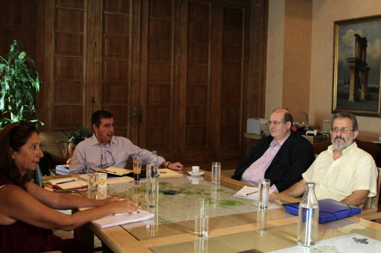 Ανοικτά σχολεία και για τα προσφυγόπουλα από τη νέα σχολική χρονιά