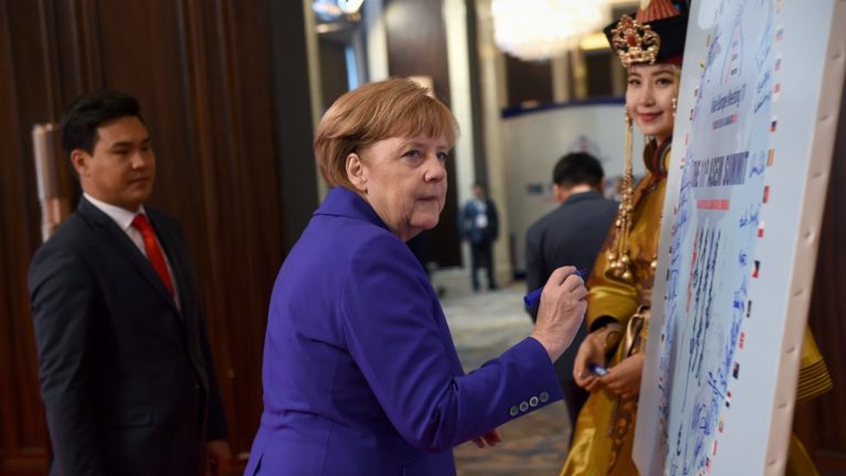 Ενισχύεται η ευρασιατική συνεργασία
