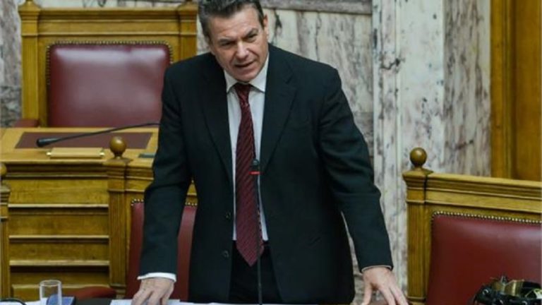 Νέα ρύθμιση για τις ληξιπρόθεσμες οφειλές σε Ταμεία εξετάζει η Κυβέρνηση