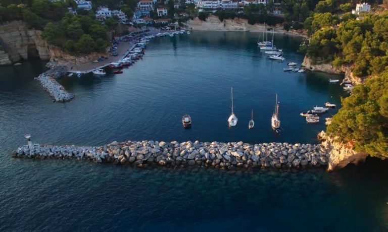 Βόλος: Εγκαινιάστηκε το νέο αλιευτικό καταφύγιο Βότση Αλοννήσου