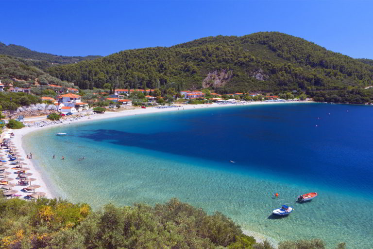 Δημοπράτηση έργων αποκατάστασης ζημιών στη Σκόπελο