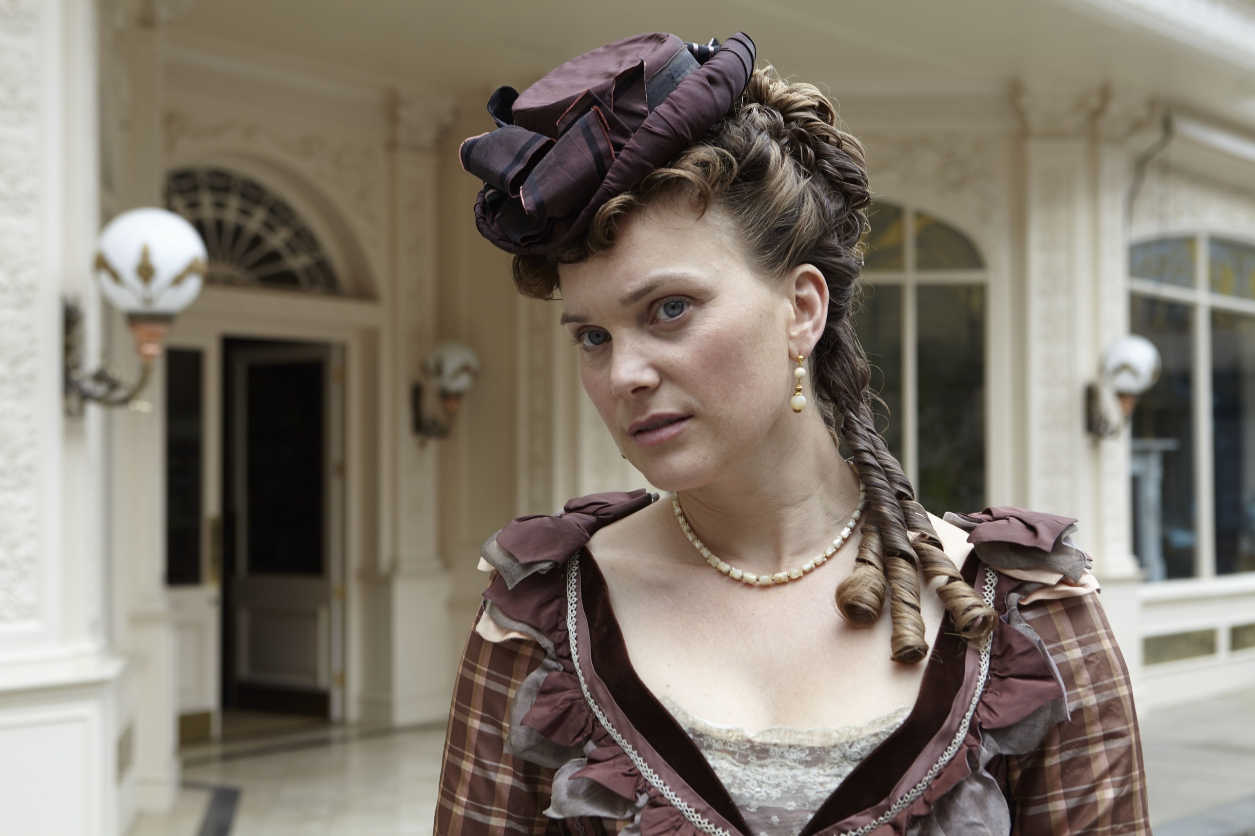 Lucille (LIZ WHITE)  