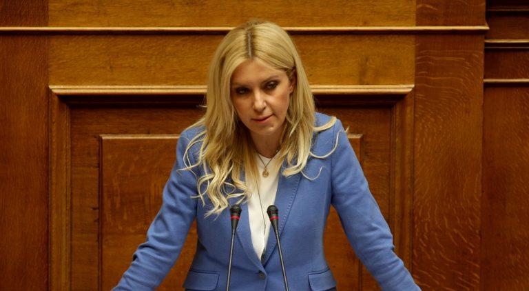 Σέρρες: Ομιλία και κοπή βασιλόπιτας από τη Φ. Αραμπατζή