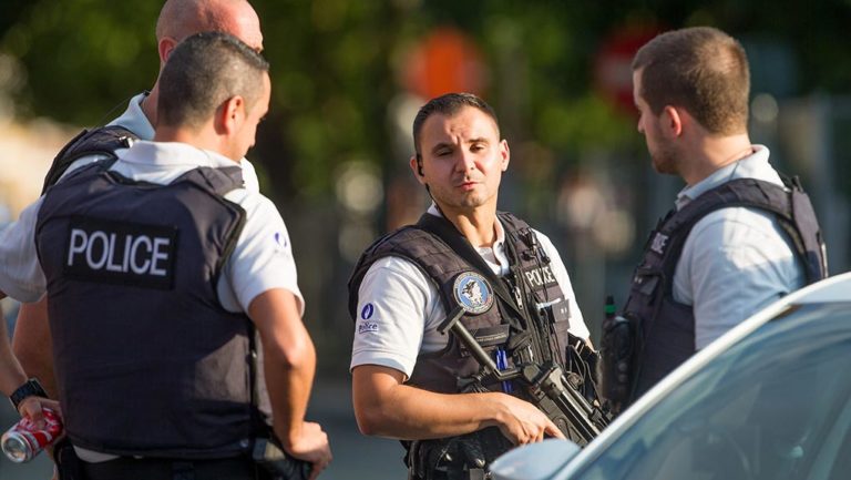 Βέλγιο: Συνελήφθη άνδρας που κρατούσε ματσέτα