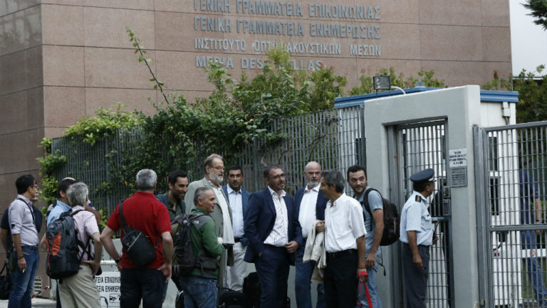 Παππάς και Κρέτσος μιλούν στην ΕΡΤ: Ισονομία και τάξη στο τηλεοπτικό τοπίο (video)